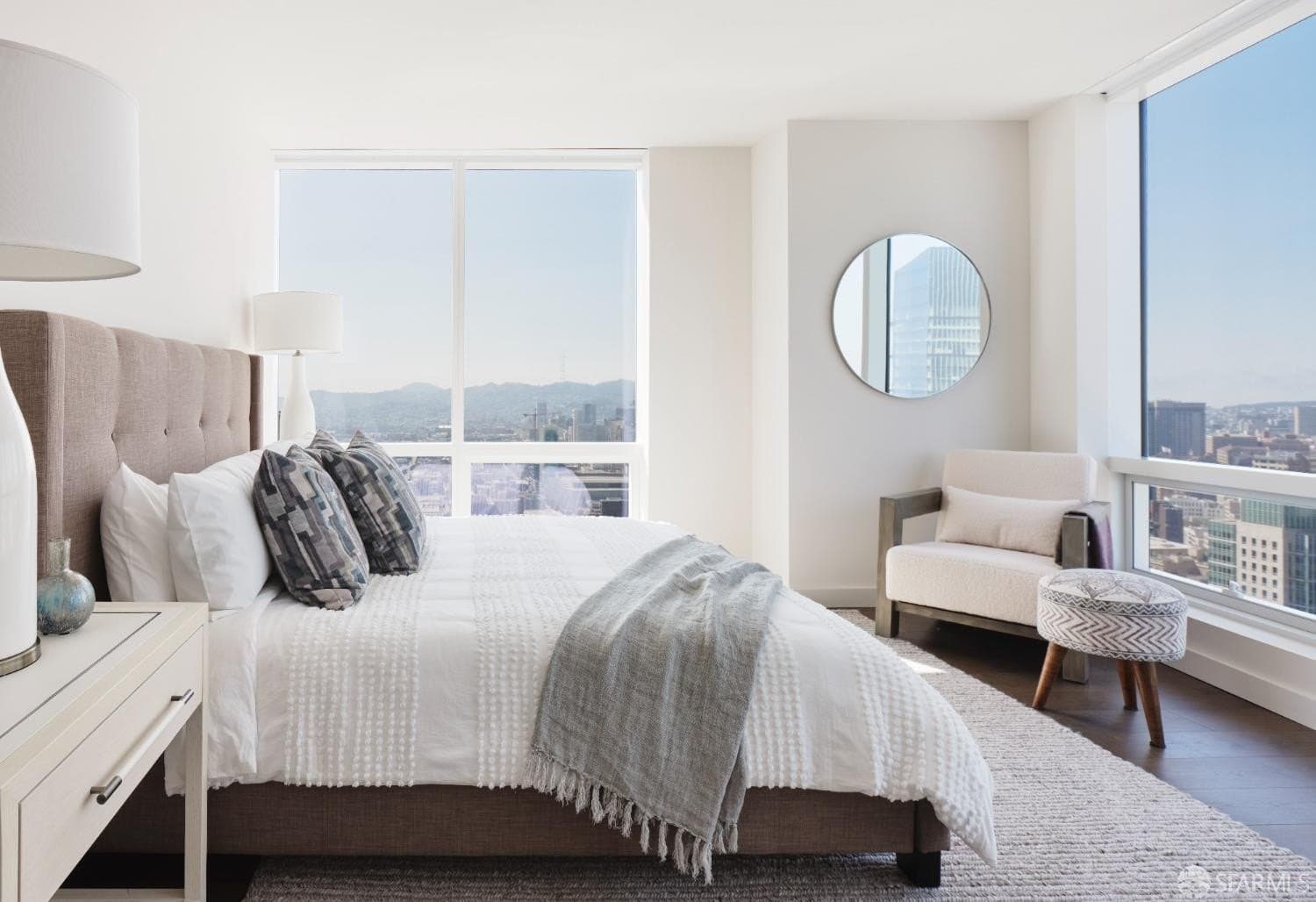 488 Folsom St Apt 5203, San Francisco, CA photo 4